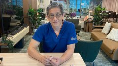 非眼科医生却精于义眼制作 本地牙医助千名失明者重拾尊严